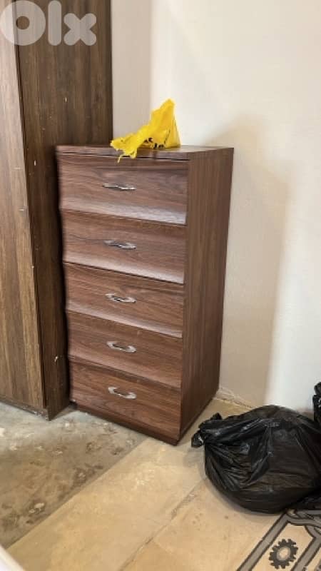 full bedroom used in good condition 3