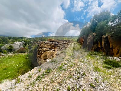 Industrial land of 4300 sqm in Bazioun, Jbeil/بزيون، جبيل REF#EK129040
