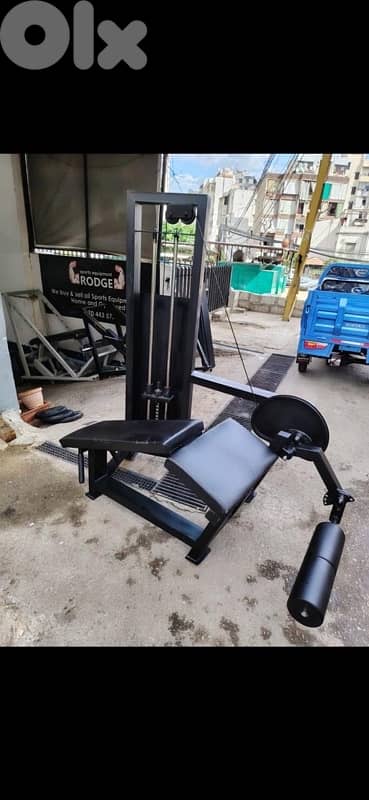 Leg curl like new 1