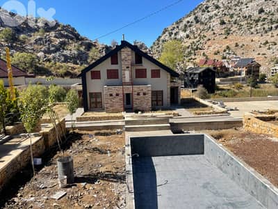 RWB184PK - Duplex Villa for sale in Laklouk Jbeil