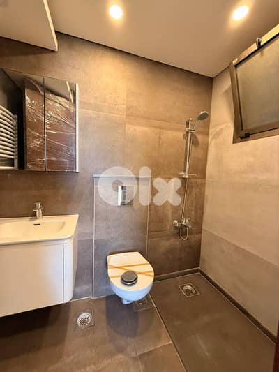 Naccache 290 sqm Duplex | terrace | sea view