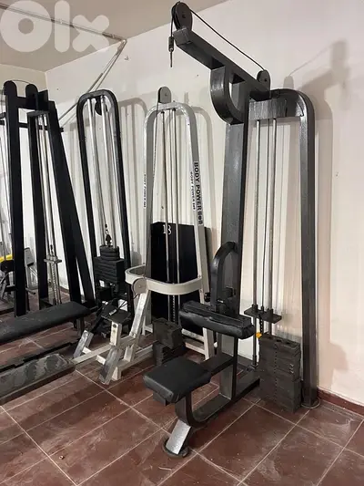 Lat machine like new