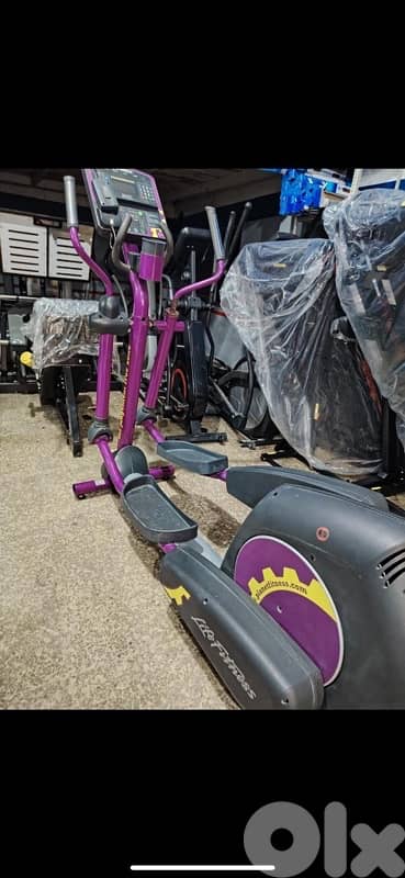 Elliptical life fitness like new 2