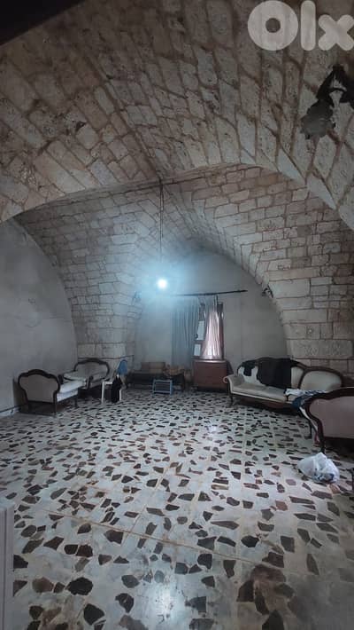 GMB103KG -  Old house with land for Sale in Bichmizzine  بيت قديم