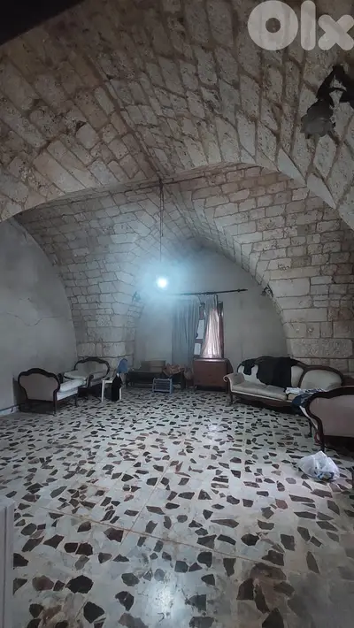 GMB103KG -  Old house with land for Sale in Bichmizzine  بيت قديم