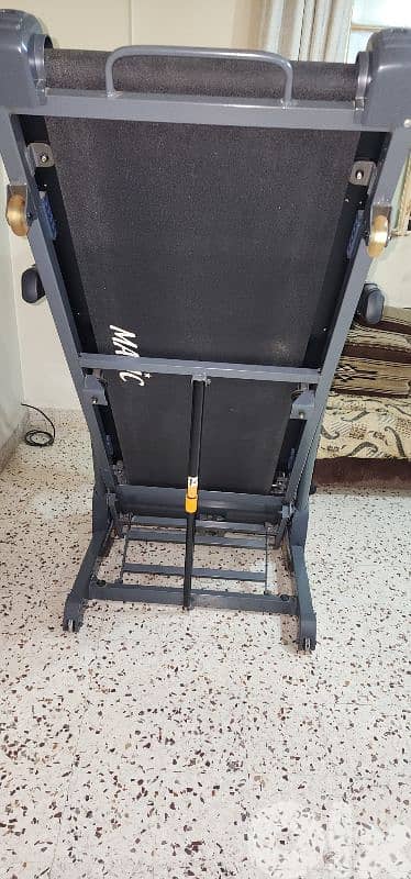 treadmill 4
