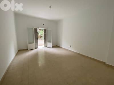 GM125YA - Apartment for Rent in Haret Sakher - شقة للإيجار في حارة صخر