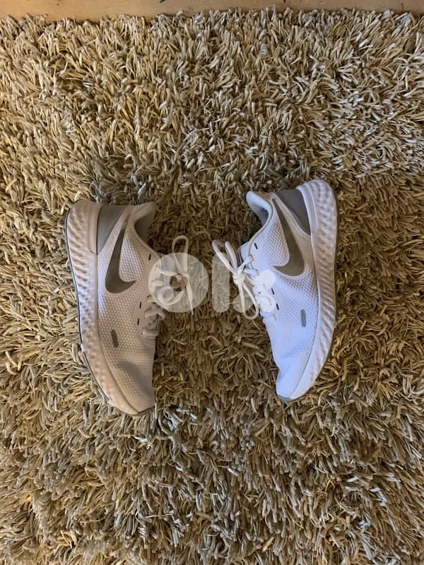 Nike shoes 5