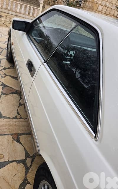 Mercedes-Benz S-Class 1984