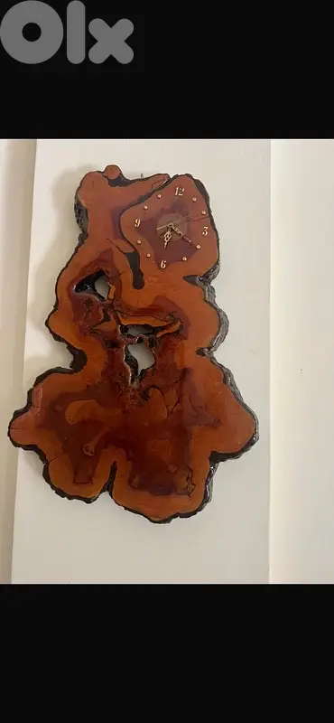ساعة حيط