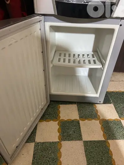 براد مياه مستعمل