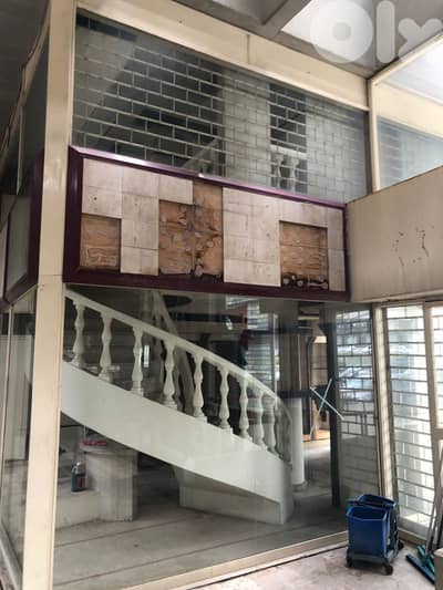 Shop for sale in Dekwaneh freeway 70m 170.000$  محل للبيع في الدكوانة