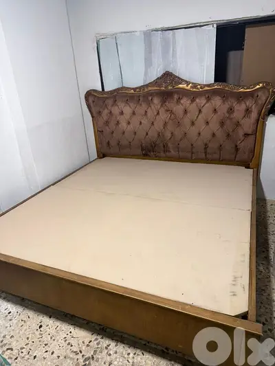تخت مجوز مصري حفر خشب زان