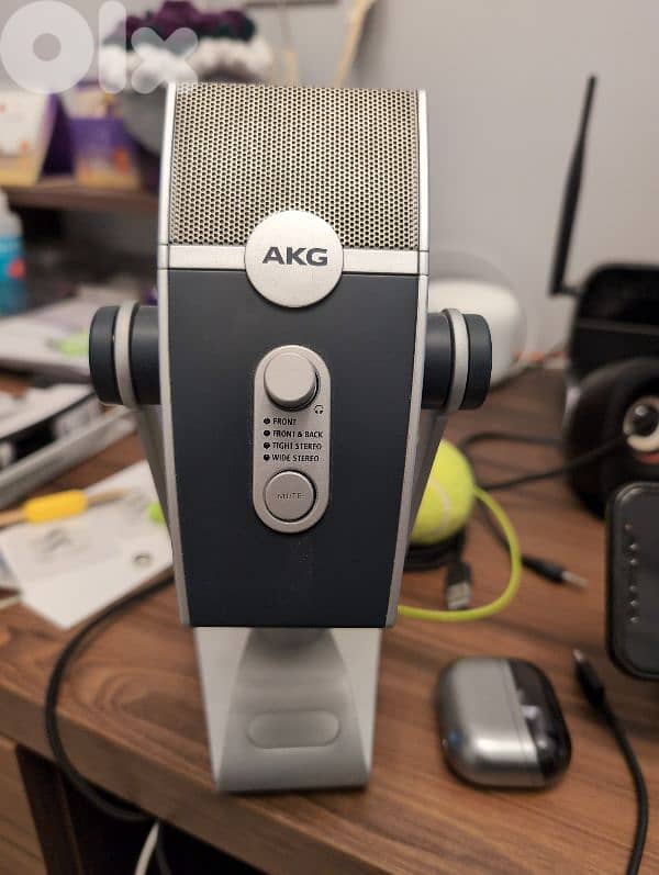 AKG Pro Audio Lyra Ultra-HD USB C Microphone 0