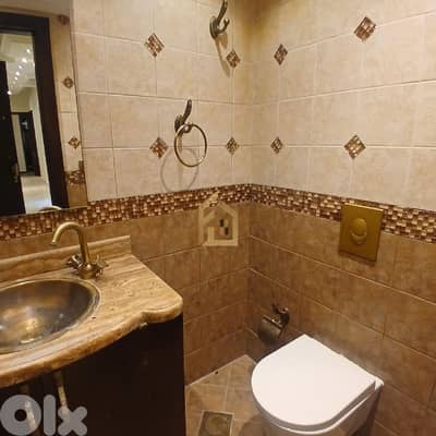 Apartment for sale in Ain El Remmaneh ND93 شقة للبيع في عين الرمانة