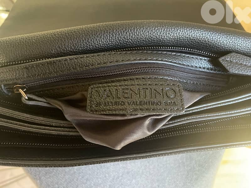 Valentino 7
