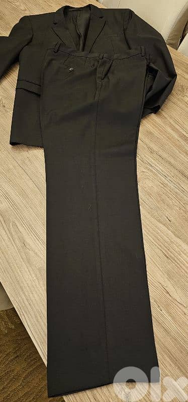 HUGO BOSS suit 1