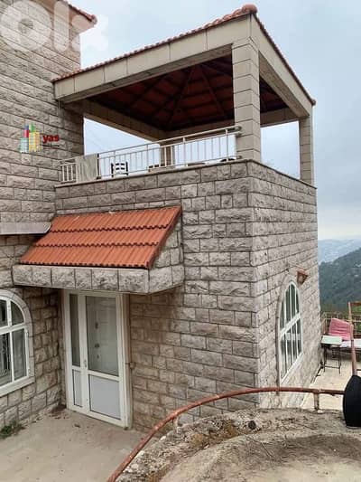 Ghosta 1750m2 | 500m2 Triplex Villa | Calm Area | Private Street | SD