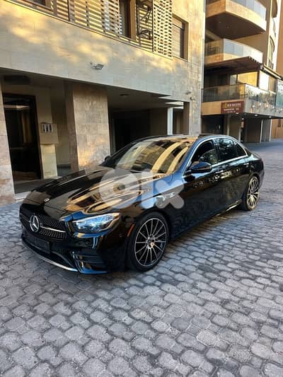 Mercedes E 350 AMG-line 2021 black on black (clean carfax)