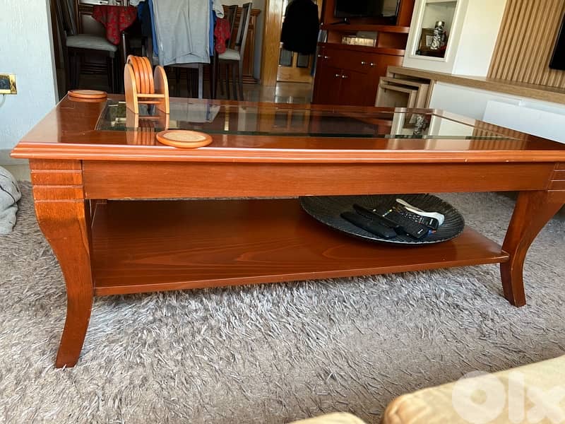 TV UNIT AND TABLE wood not lamaica 2