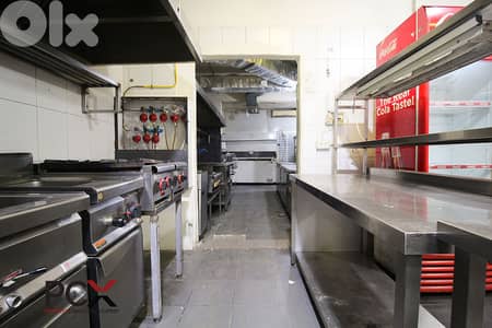 Show Room for Rent | Spacious | Ideal Location