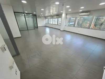 مكتب فخم للايجار في حرج تابت High end finishing Office in Horch Tabet