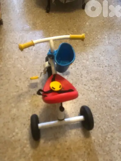 bicyclette chicco  بسكلات 18month to 5years with handle