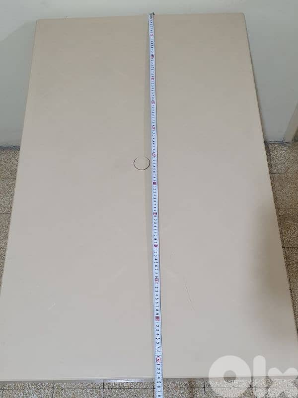 Table  Kamaplast  beige used  like  new 125 x 73   20$ beirut 03723895 4