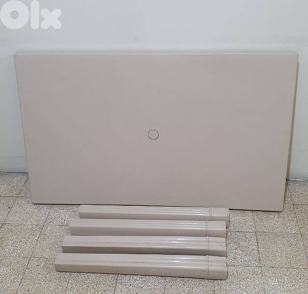Table  Kamaplast  beige used  like  new 125 x 73   20$ beirut 03723895 5