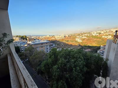 شقة للبيع في مار تقلا Apartment for sale in Mar Takla | Sea view