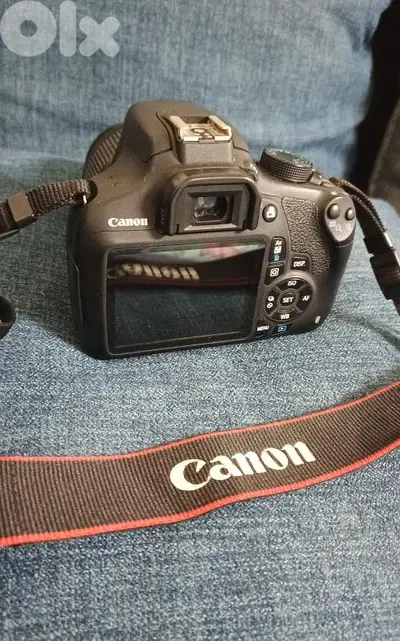 canon 1200d camera