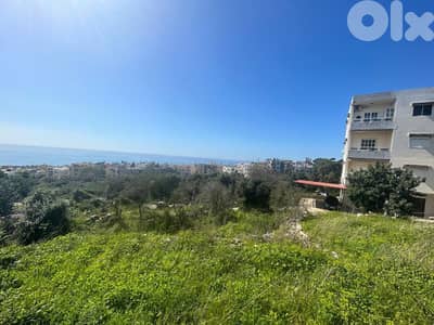 Land For Sale In Amchit With an Old House  - أرض للبيع في عمشيت