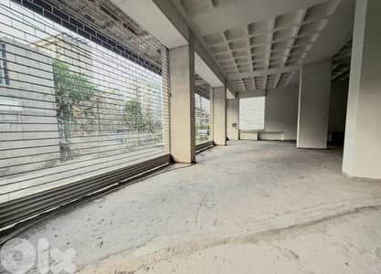 محل للايجار في حرش تابت Prime location Showroom for rent  Horch Tabet