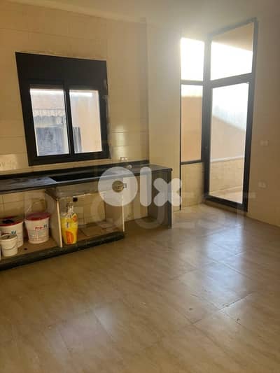 Apartment For Sale in Raouda شقة للبيع في الروضة