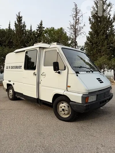 Fully Equipped Food Truck for Sale – Brand New Condition