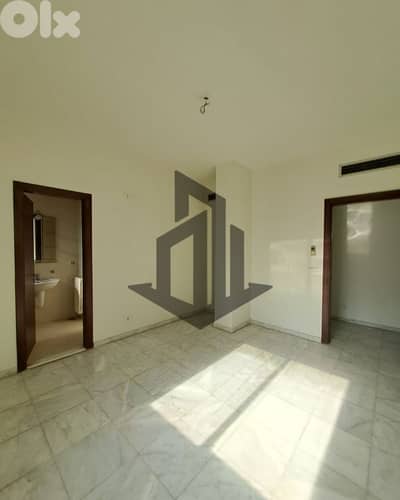 Apartment for Sale in Caracas- Rawche شقة للبيع في كاراكاس -الروشة