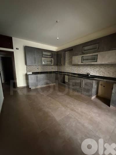 Apartment For Rent in Achrafieh شقة للايجار في الأشرفية