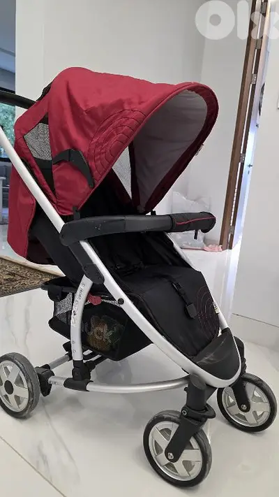 stroller and car seat
