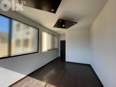 RWK175EN - Prime Location Office For Rent in Jounieh
