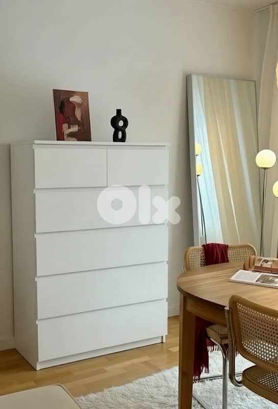 Dresser 0