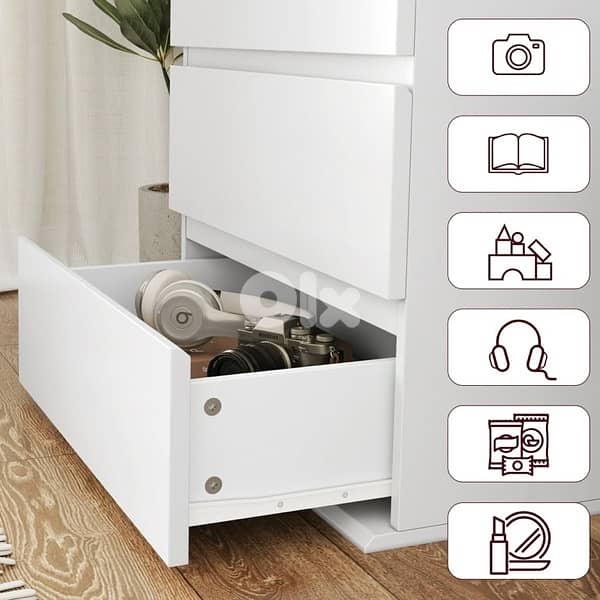 Dresser 1