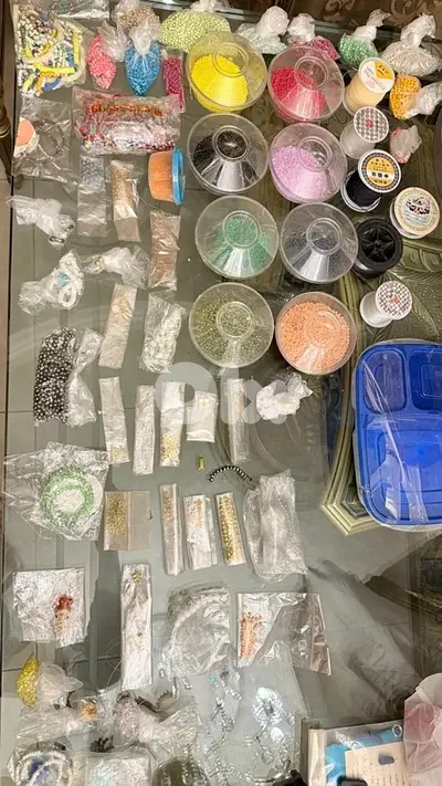 بضاعة خرز-أساور-سناسل