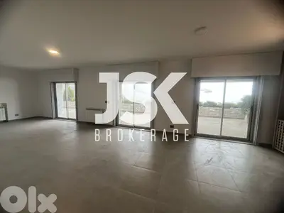 L19834 - Luxurious Villa For Sale in Fakra Club
