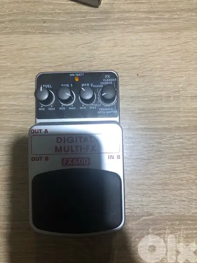 Behringer FX600 Multi Effects Pedal