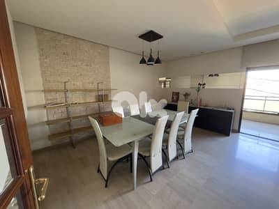 L19817 - 4 Bedrooms Apartment For Sale in Hazmieh, Mar Takla