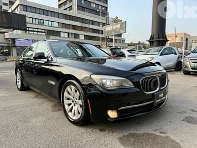 BMW 750 Very clean!!
