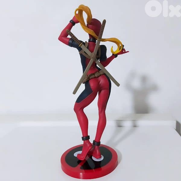 Lady Deadpool Figure 3