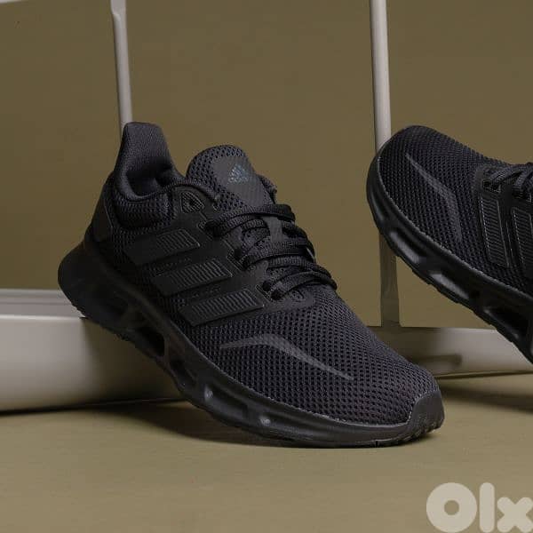 Adidas  [ORIGINAL 100%] 2