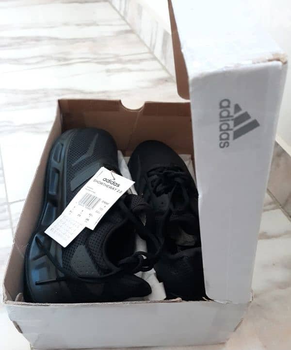 Adidas  [ORIGINAL 100%] 1
