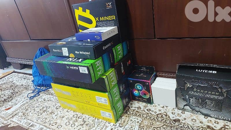 5 GPUS (RTX 3080 MSI ×1 ; RTX 3080TI MANLI × 2 ; RTX 3090 ZOTAC ×2) 4